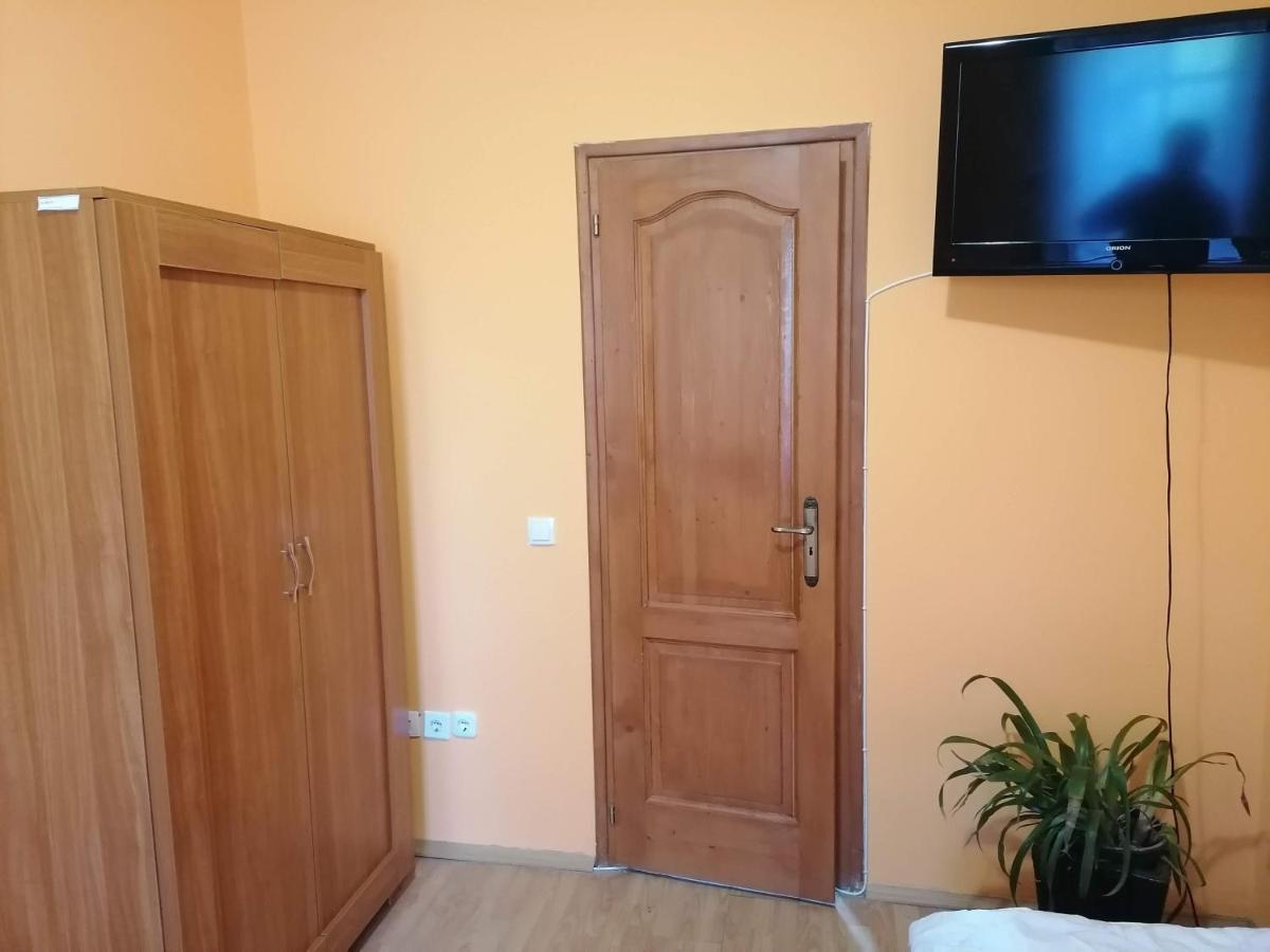 Park Vendeghaz Hotel Herend Bagian luar foto