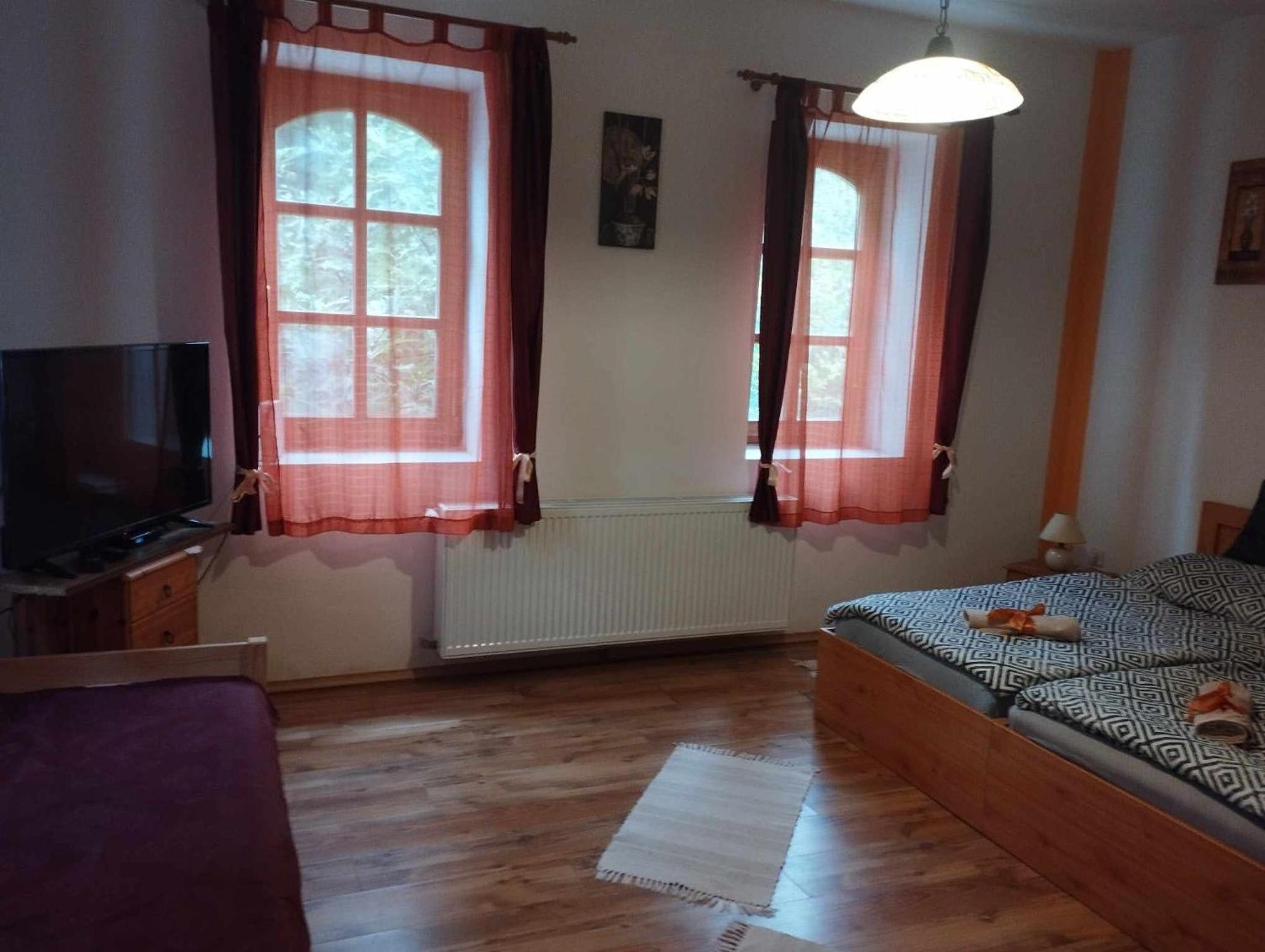 Park Vendeghaz Hotel Herend Bagian luar foto